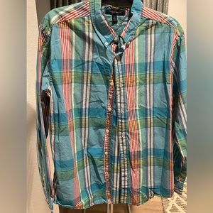Men’s Tommy Hilfiger plaid button down